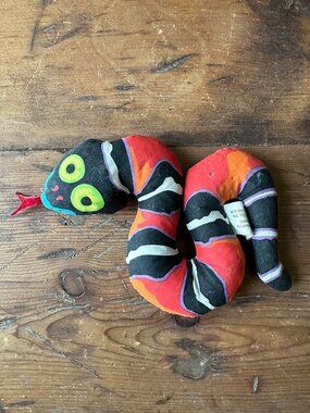 Snake Pet Toy with Crinkle Sound for Cats NWOT